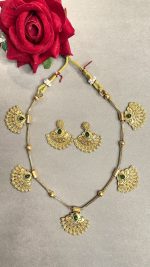Emerald Grace Necklace - Image 2