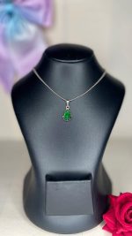 Emerald green teadrop pendant necklace