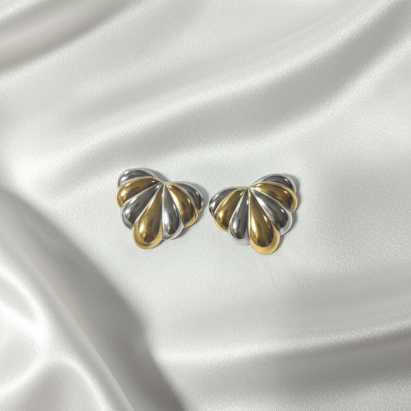 Golden Tide Shell Studs