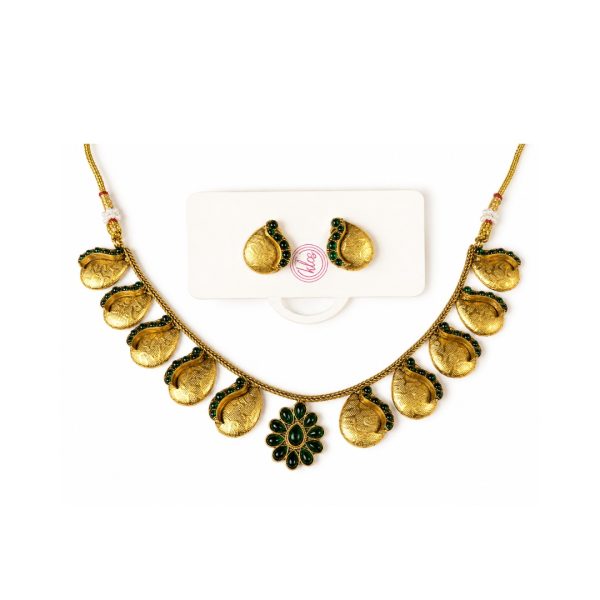 Green Paisley Necklace Set
