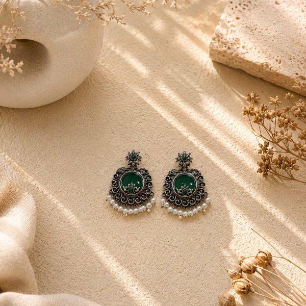 Royal Emerald Pearl Earrings
